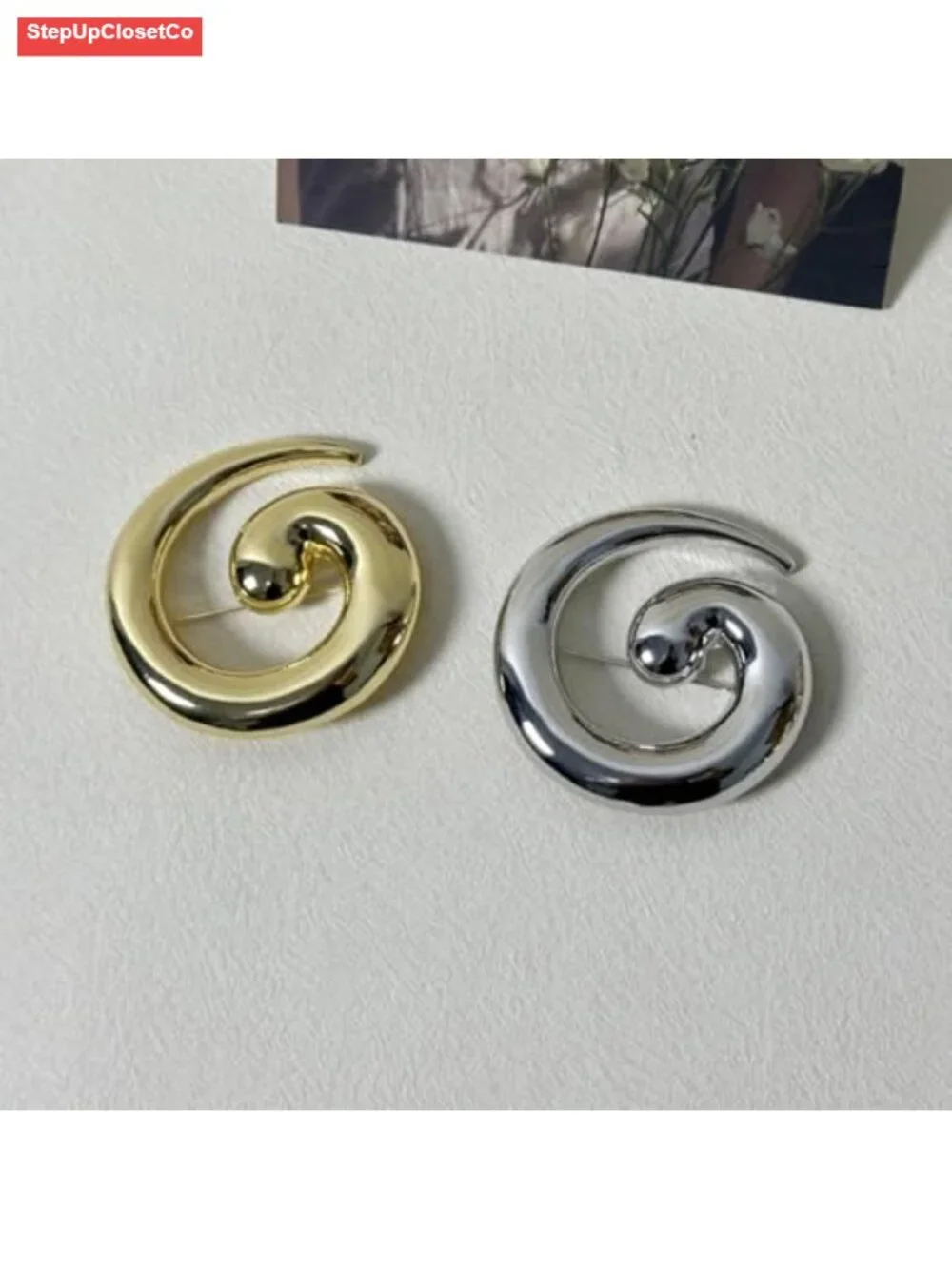 Chunky Spiral Brooch Pin for Women - Gold Silver Statement Jewelry